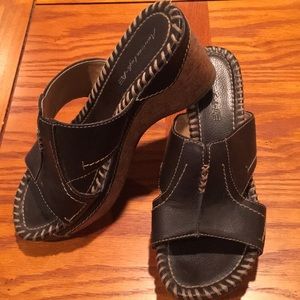 American Eagle Sandals